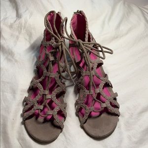 Steve Madden Mocha Brown Lace Sandals